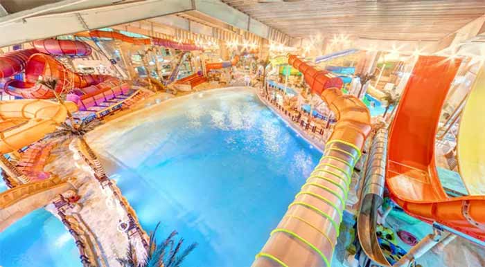 پارک آبی موج‌های خروشان مشهد 