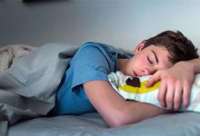 خوابیدن نوجوان